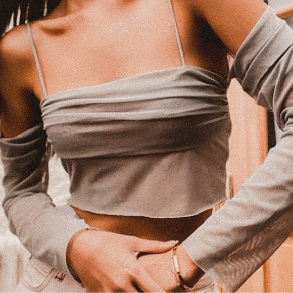 Commense grey draped front mesh sleeve top - Picture 1 of 5
